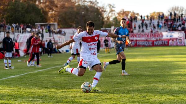 奥运会自由式滑雪赛场，精彩瞬间震撼观众