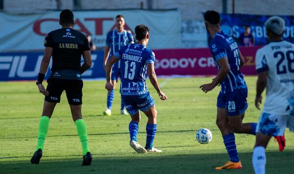 欧洲篮球联赛总决赛：劲旅对决全场沸腾